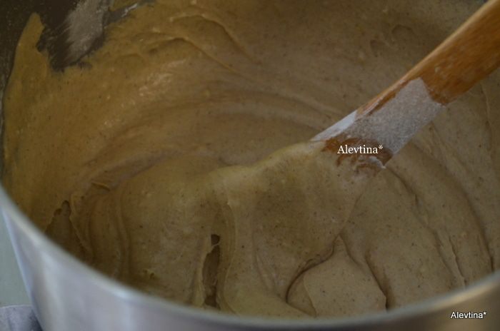 Фунтовый пряный кекс с апельсиново-ромовым соусом