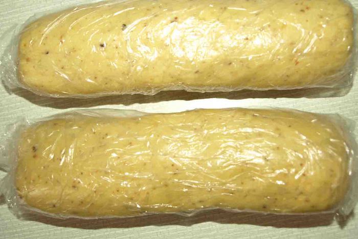 Сырное печенье с миндалем