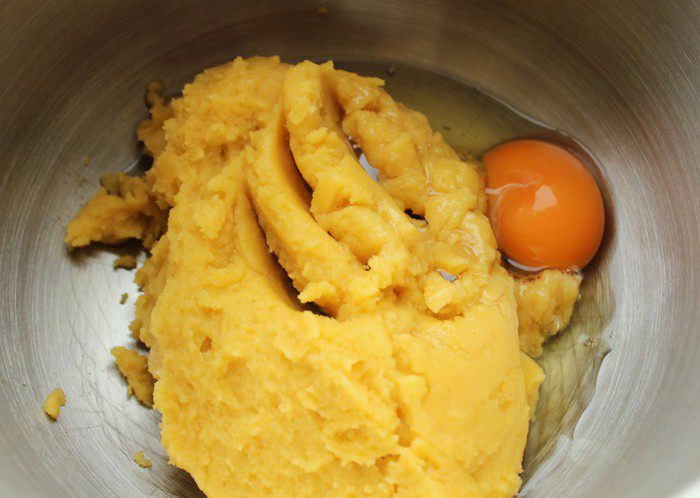 Кукурузно-кокосовый заварной кекс