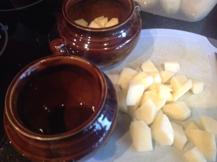 Горшочки с бараниной и овощами