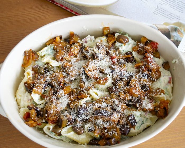 Ракушечная паста с соусом Капоната