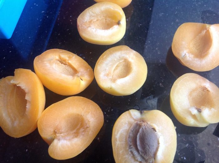 Абрикосовый пирог-перевертыш