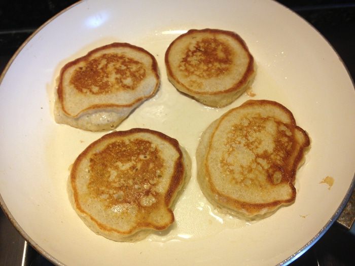 Банановые оладьи на ржаной муке