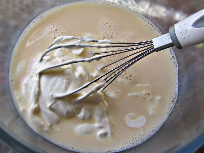 Луковый пирог со шпиком и сыром Джюгас 