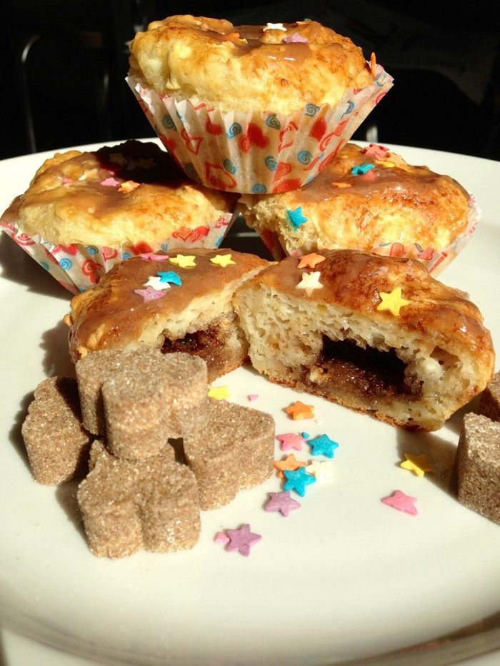 Творожно-яблочные кексы с сахарно-коричной начинкой