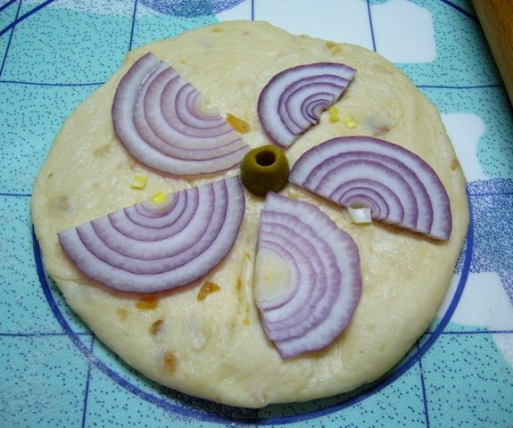 Лепешки с луком на оливковом масле