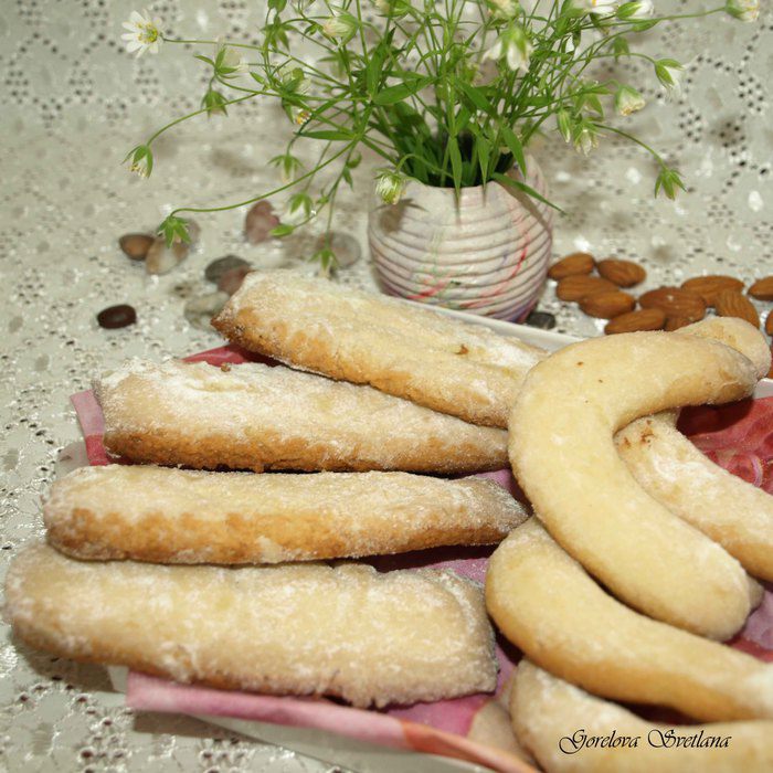 Крымское миндальное курабье