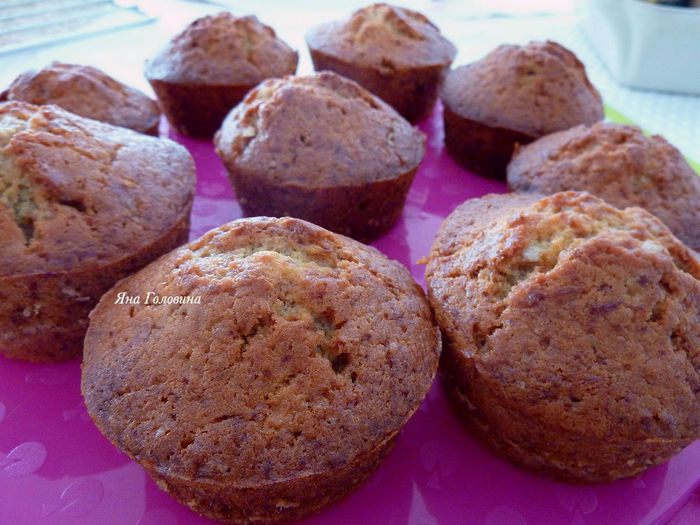 Банановые капкейки с медово-коричным кремом