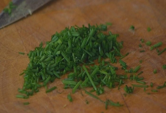 Омлет с зеленым горошком, картофелем и сыром 