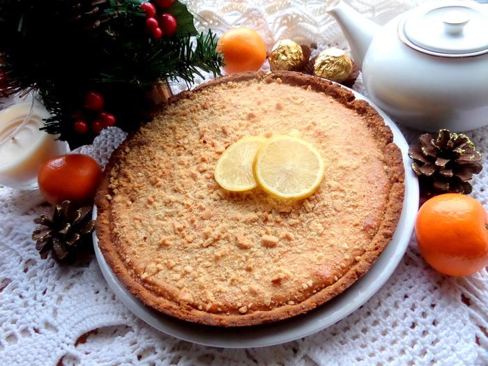 Песочный пирог с кремом на сгущенке