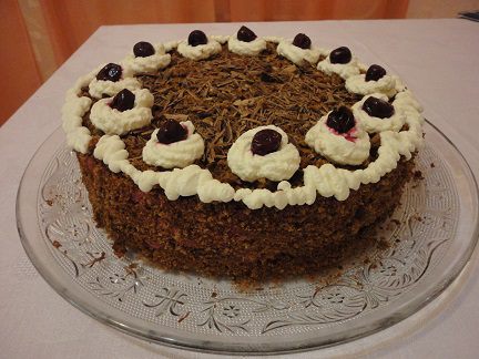 Шоколадно-вишневый торт 
