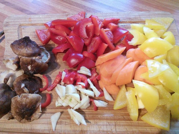 Курица карри с овощами 