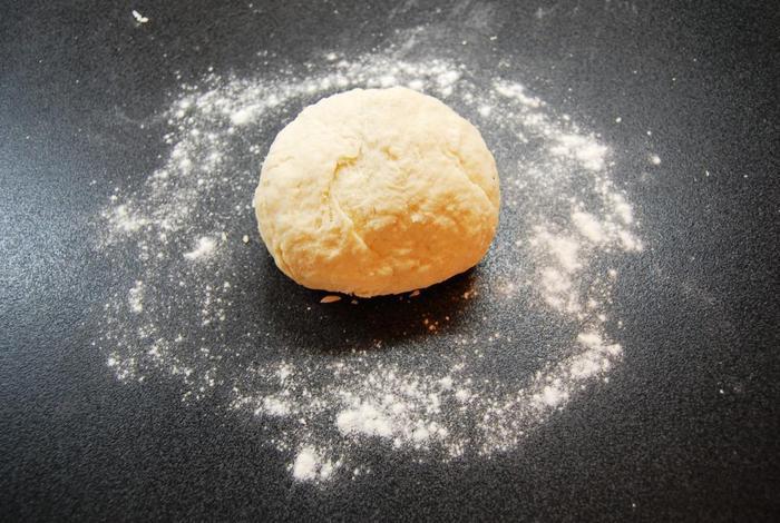 Постный яблочный рулет (українські страви)