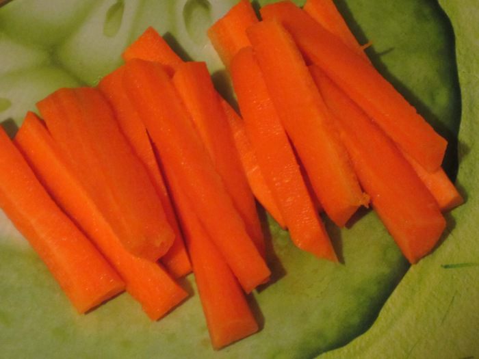 Курица с овощами и грибами