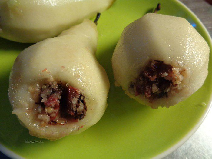 Фаршированные груши в воздушном тесте