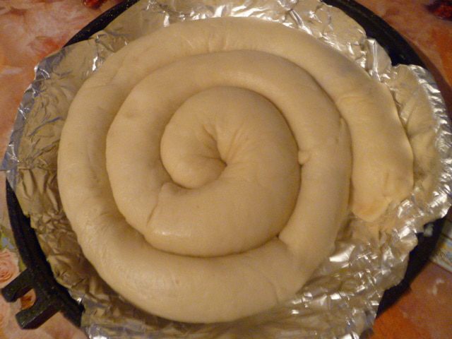 Праздничная колбаса в тесте