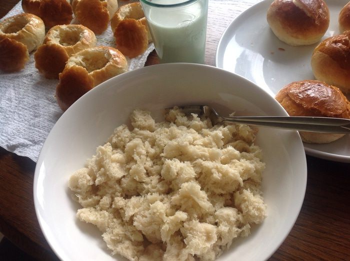 Семла - шведская булочка