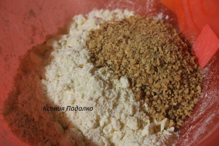 Пирог с творогом и джемом