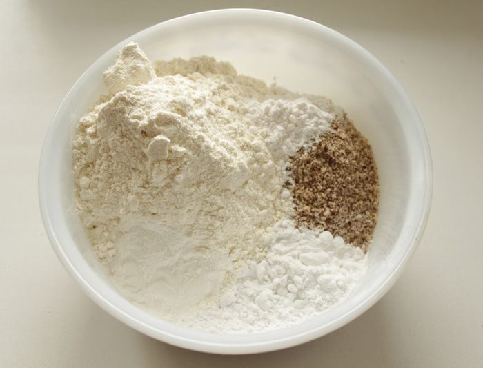 Ореховый пирог с абрикосами