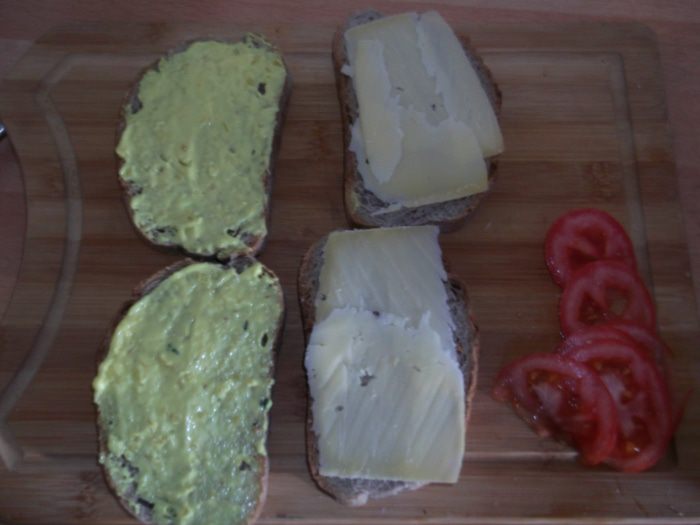 Быстрый бутерброд в кляре