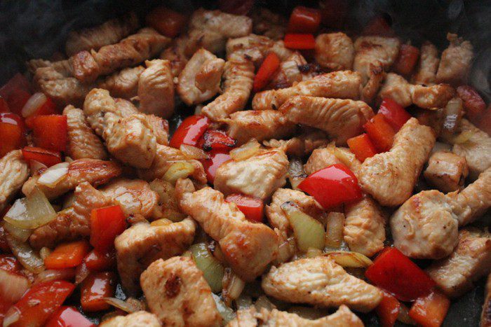 Тальятелле с гуляшом из индейки