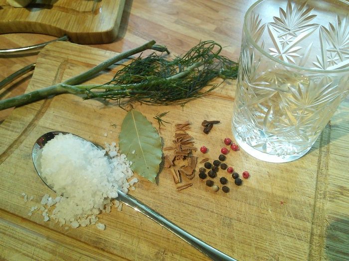 Маринованные грибы: белые, моховики 