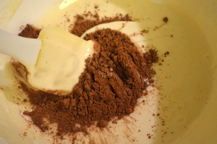 &amp;quot;Шахматный&amp;quot; бисквитный кекс