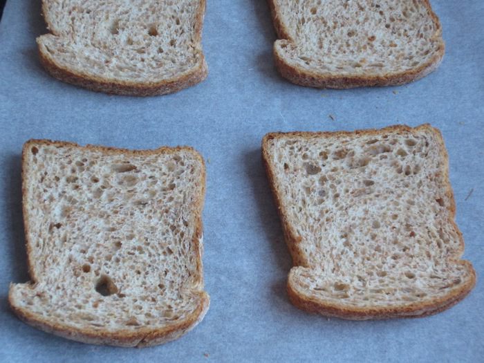 Горячий бутерброд с тунцом и копченым сыром