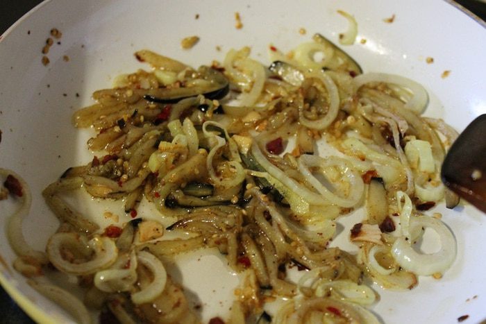 Фунчоза с овощами и мясом краба