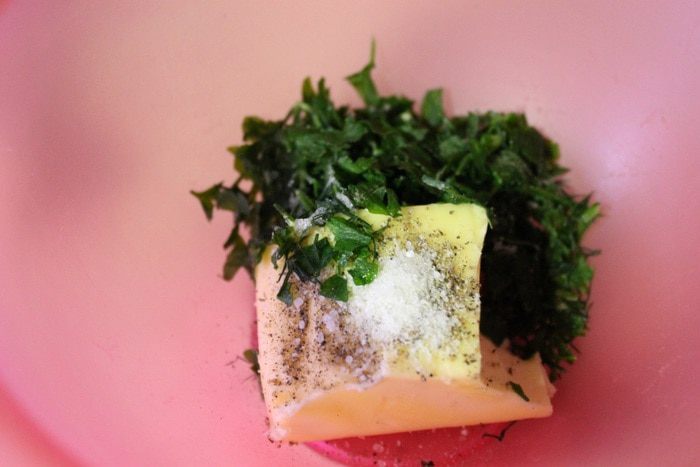 Котлеты по-киевски с сыром и маслом