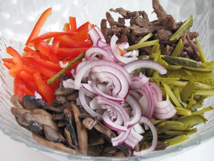 Салат по-строгановски