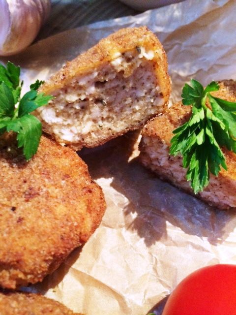 Куриные котлеты с пармезаном