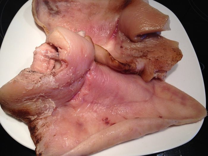 Свиное ухо в медовой глазури