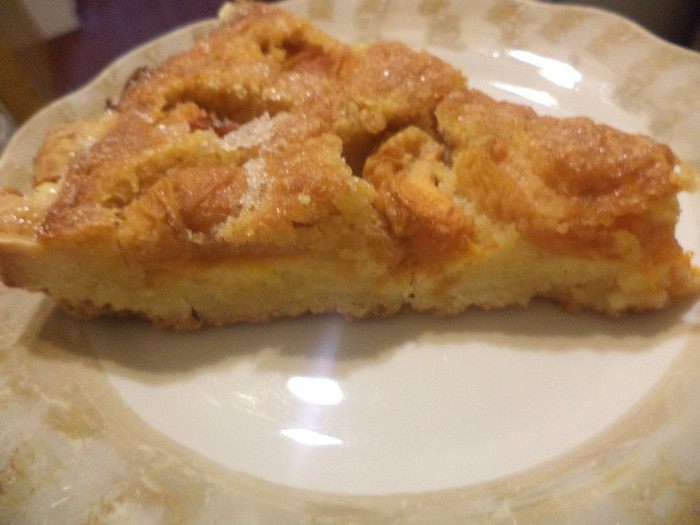 Тарт с миндальным кремом и абрикосами