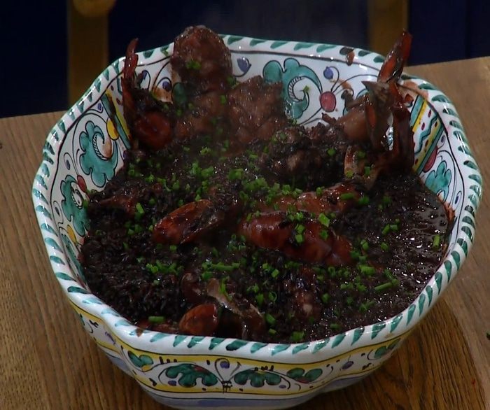 Черный рис с креветками