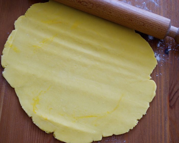 Тарт с клубничным курдом 