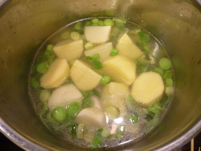 Cуп-пюре из брокколи и картофеля