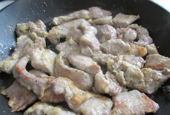 Свинина в имбирной заправке