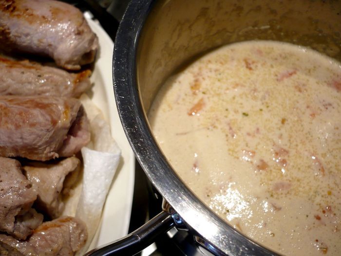 Рулеты из телятины с шалфеем и пармской ветчиной