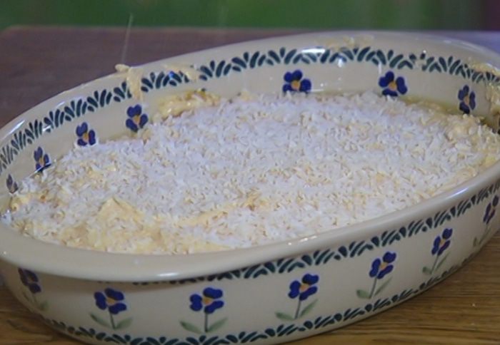 Бисквит с манго и кокосом 