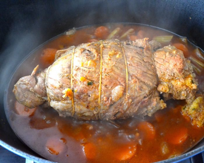 Мясной рулет по-неаполитански