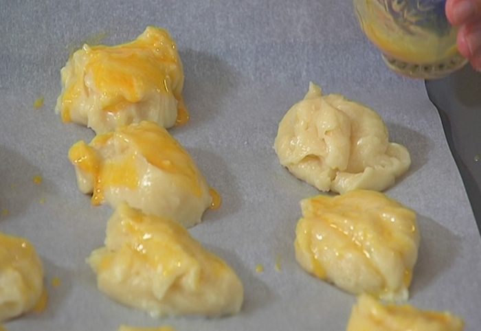 Эклеры с начинкой из творога и зелени