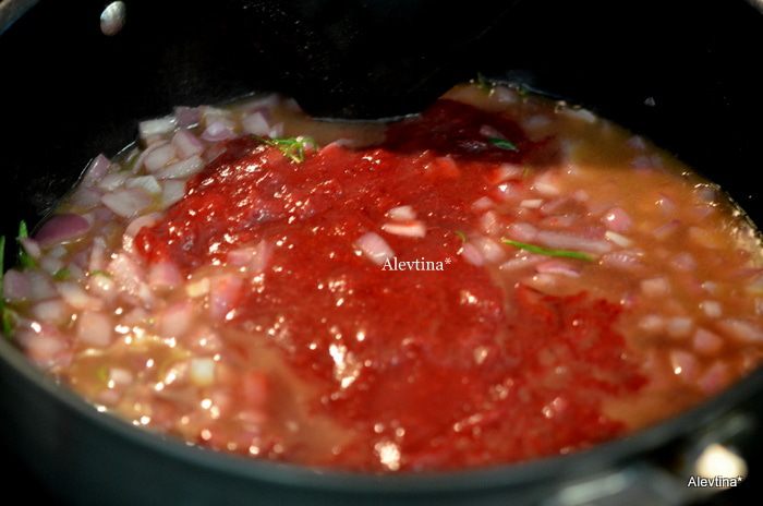 Свиные котлеты с клюквенным соусом