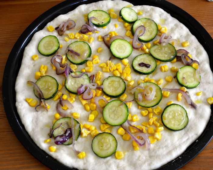  Пицца &amp;quot;Летняя&amp;quot; с цукини и кукурузой