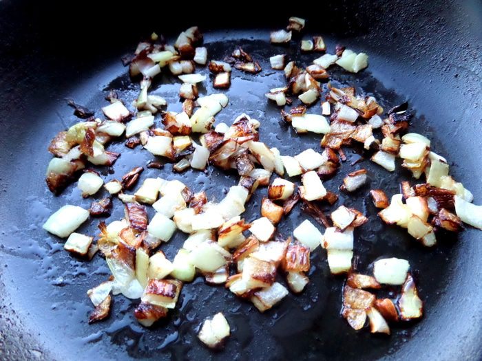 Сливочный соус с черносливом