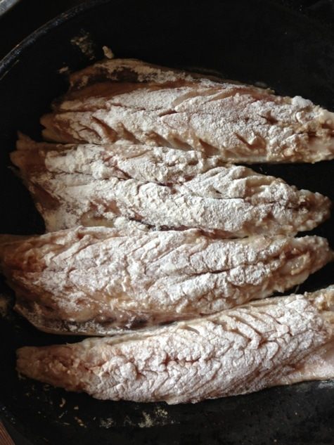 Скумбрия под томатно-апельсиновым соусом