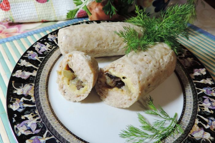 Куриные сардельки с сюрпризом