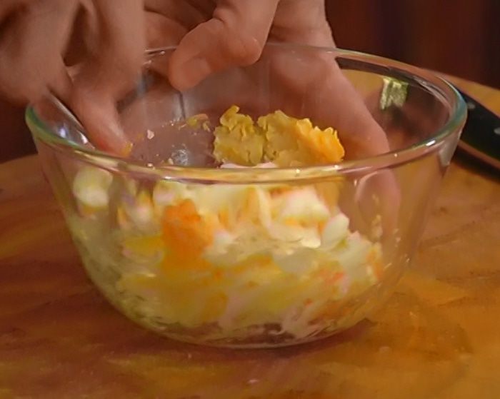 Бутерброд с яйцом и домашним майонезом 