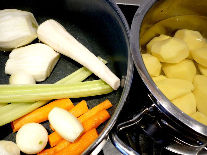 Рыбный суп по мотивам новоанглийского клэм-чаудера «Все - за одного»