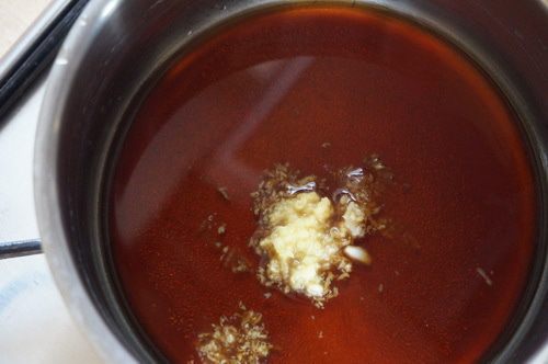 Бургер с ананасом и соусом терияки